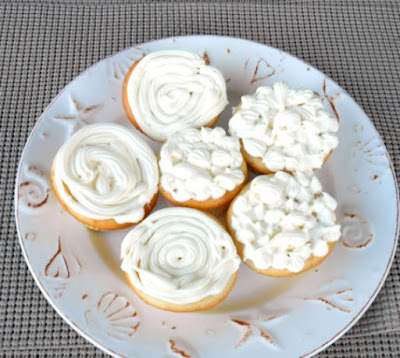 Easy Vanilla Buttercream Frosting Recipe